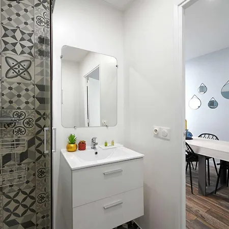 Apartment Stylish Duplex With Theatre Batignolles *